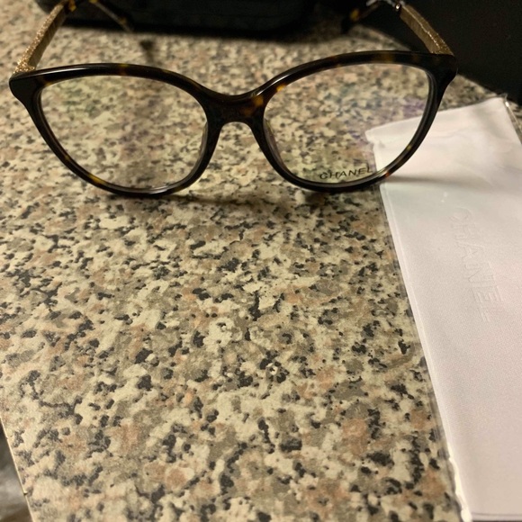 Chanel Sunglasses - Picture 2 of 8